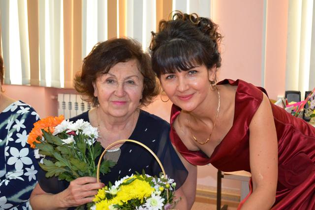 Сегодня я школе в любви признаюсь…