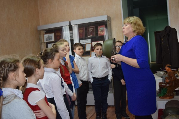 Экскурсия в Комнату Славы